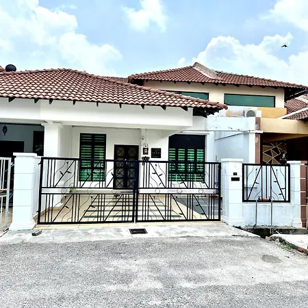 The Amore Homestay Klebang, Melaka Exterior photo